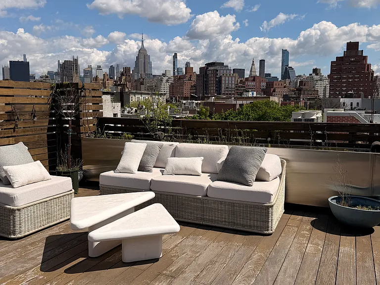 369 Bleecker St #PENTHOUSE — Photo 3