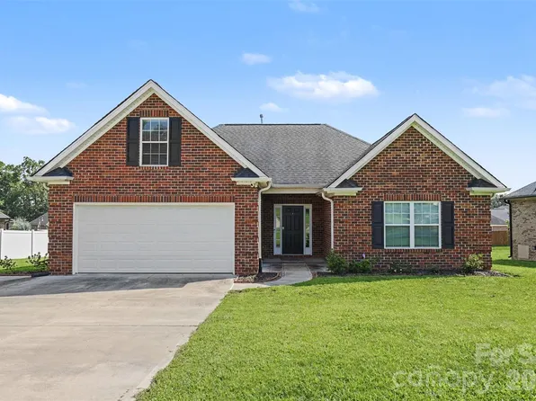 3552 Brickwood Cir, Midland, NC 28107