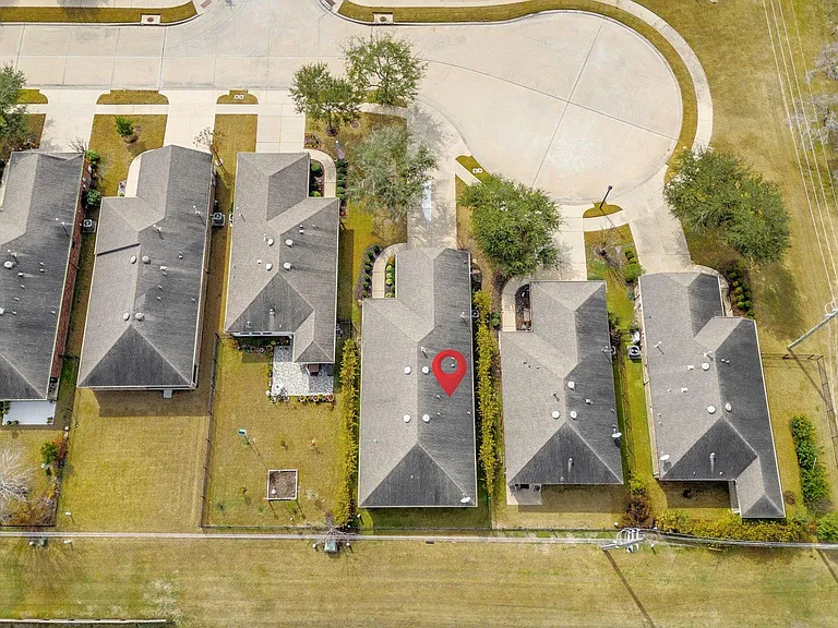 2811 Cone Flower Dr — Photo 39