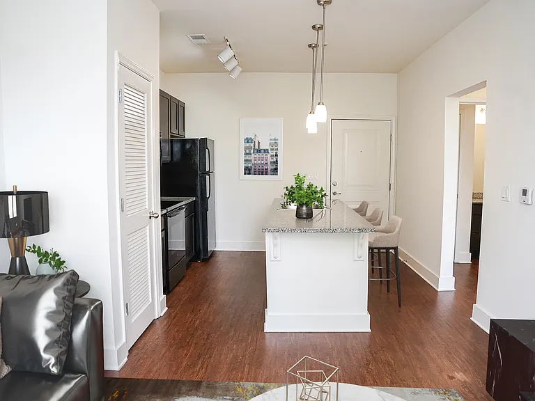 Neely - 1 BR/1 BA - 565 sq ft
