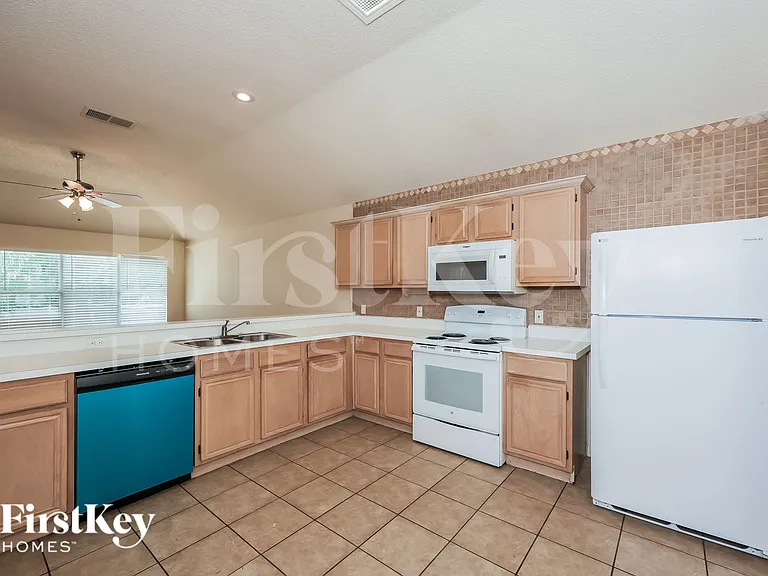 1003 Prado Real Dr — Photo 9