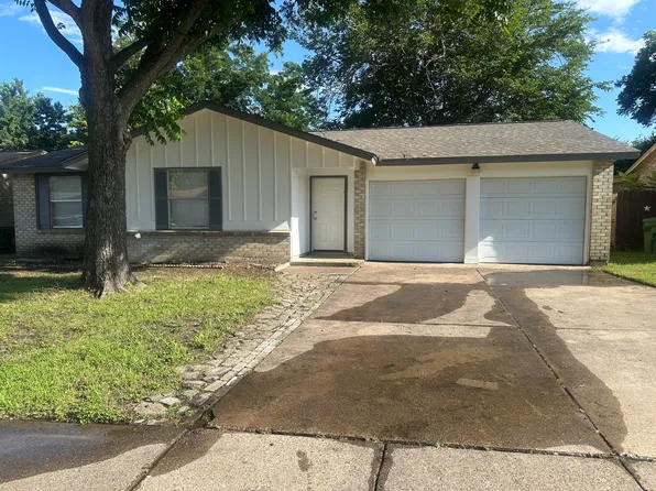 1902 Redwood St, Arlington, TX 76014