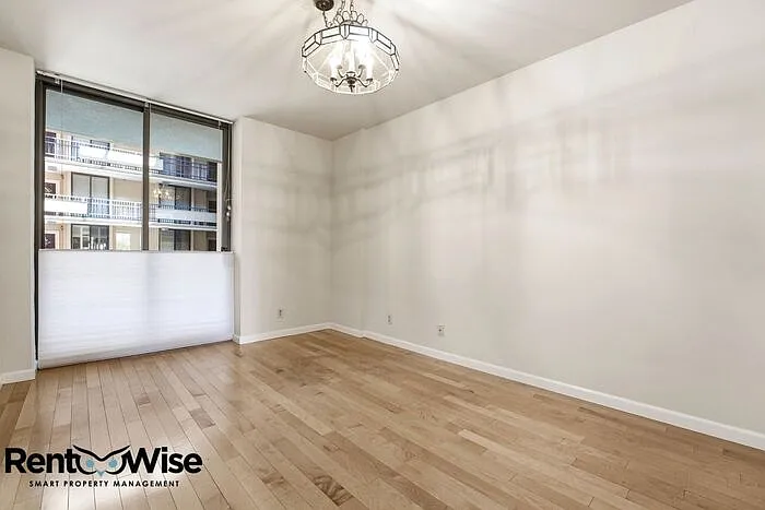 555 Laurel Ave #303 — Photo 29