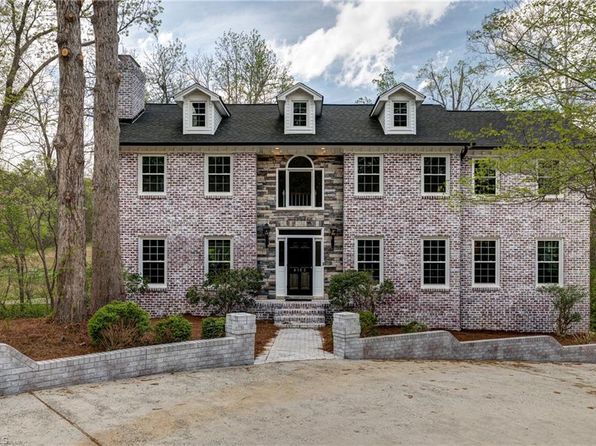4100 Waldenbrook Rd, Greensboro, NC 27407