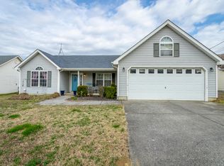 699 Colony Cir, Fort Oglethorpe, GA 30742