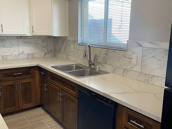 5th image of 69 W Beverly Ave #69