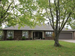 3505 Victoria Ave, Mount Vernon, IL 62864