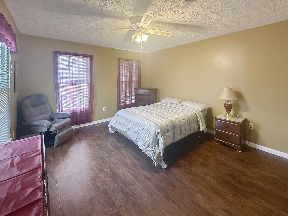 1st image of 107 Bonhill Dr #6