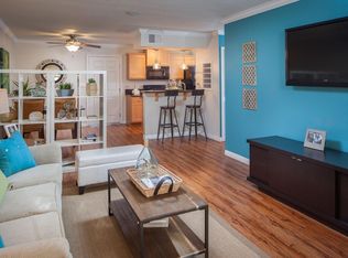 2960 W Orange Ave APT 15, Anaheim, CA 92804