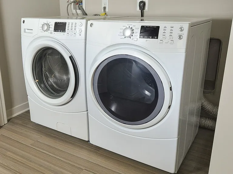 In Unit Wash and Dryer