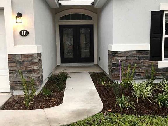 2nd image of 211 S Coopers Hawk Way