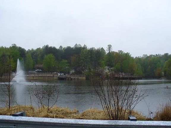 Westridge trails and pond