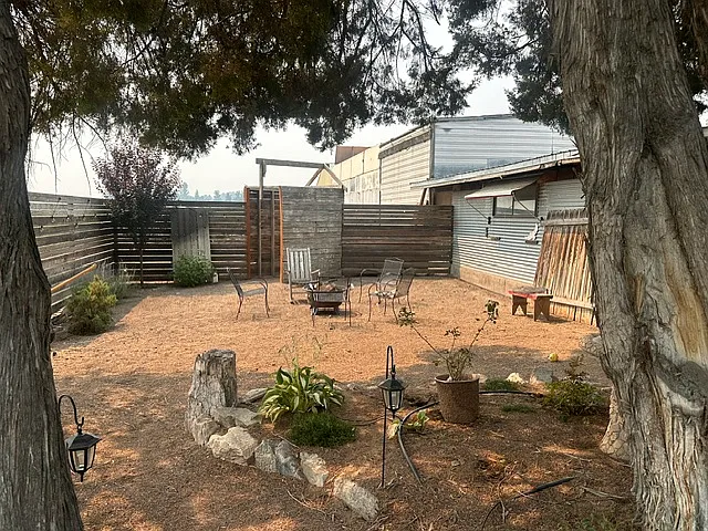 7100 Whitley Dr — Photo 16