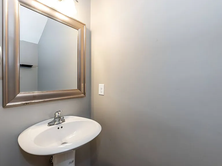 1634 Holly Grove Way — Photo 8