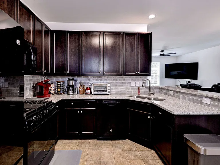 4314 Casey Blvd — Photo 7