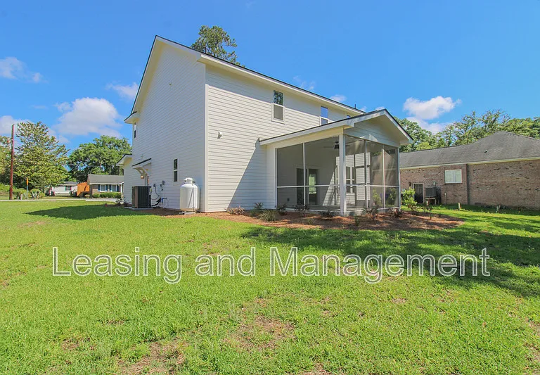 3633 Happyland Blvd — Photo 42
