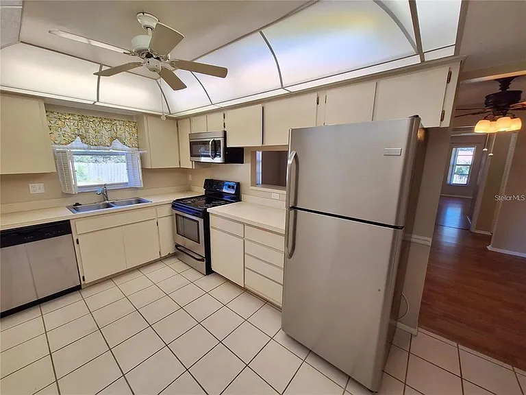 3462 Maclaren Dr — Photo 8