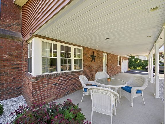 5th image of 146 Huntington Rd