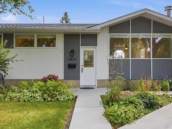 4th image of 2835 N 63rd Ave SW