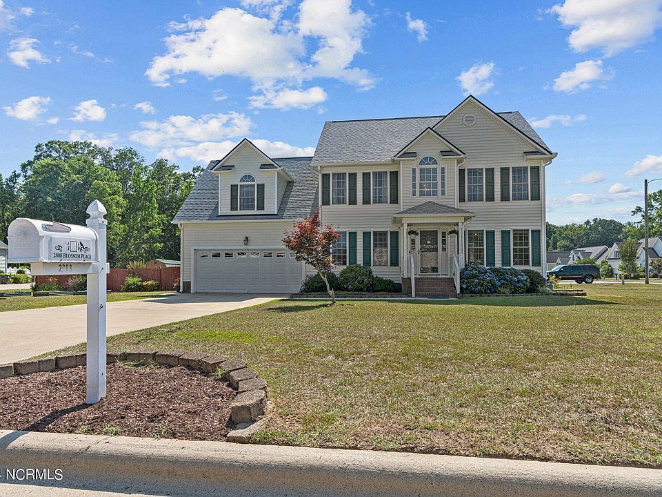 1st image of 2808 Blossom Place