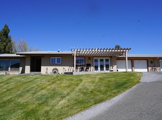 27648 Golf Club Ln, John Day, OR 97845