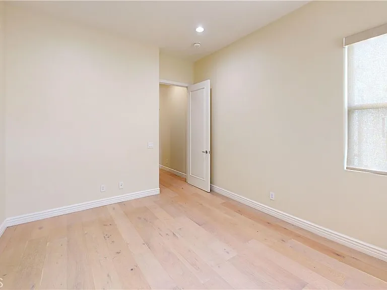 3339 Paseo Del Sol — Photo 25