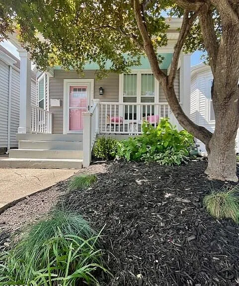 1937 Bonnycastle Ave — Photo 2