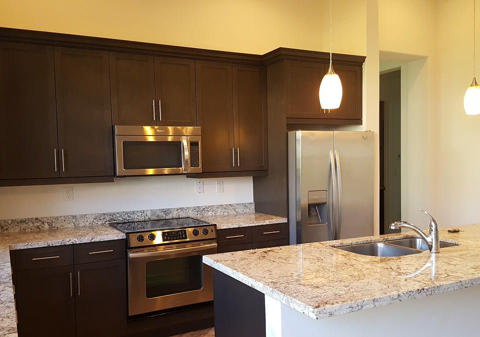 1st image of 4995 Milano St