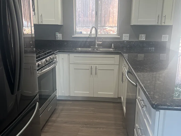 1545 Sweetwater Ln — Photo 8