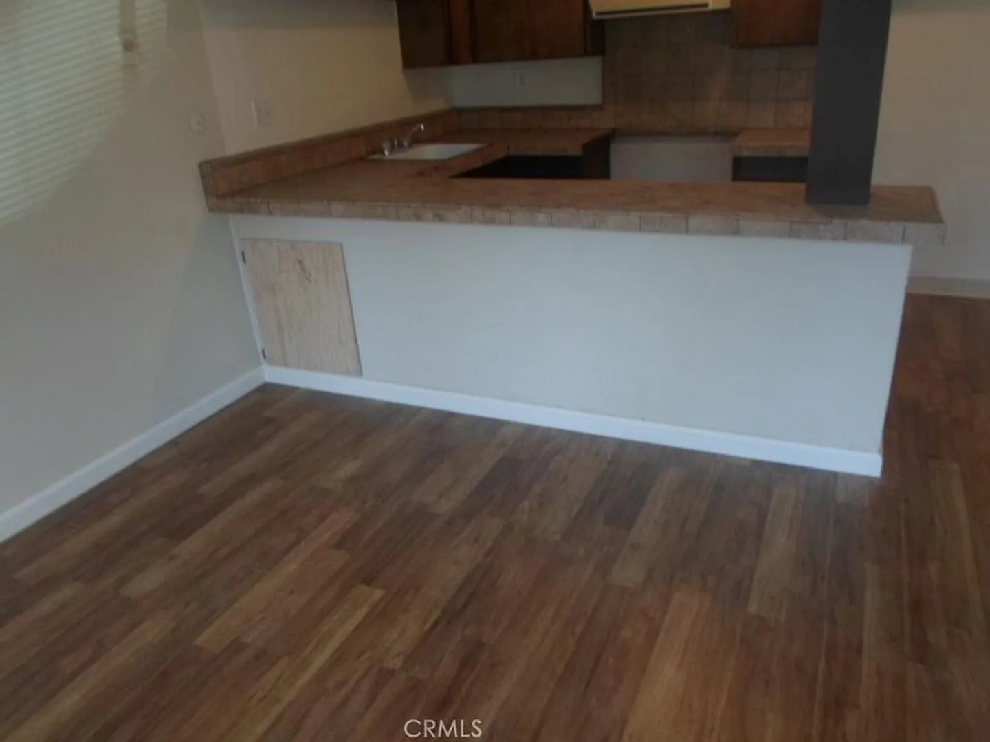 SP3668-Slalom Apartments — Photo 1