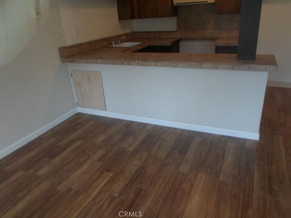 1st image of 3668 Spruce Ave #24
