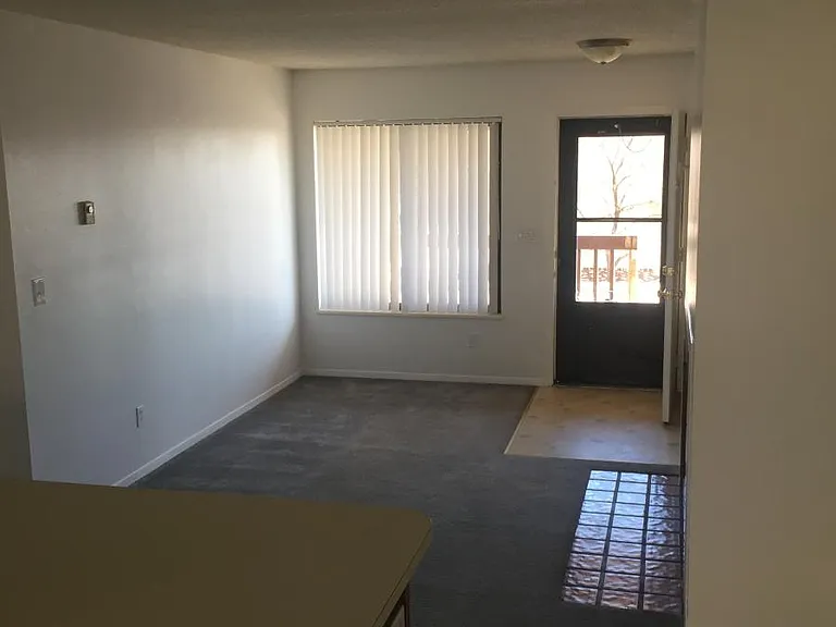livingroom from kitchen