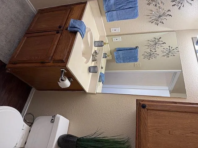 125 NE Johnson Ave #30 — Photo 8