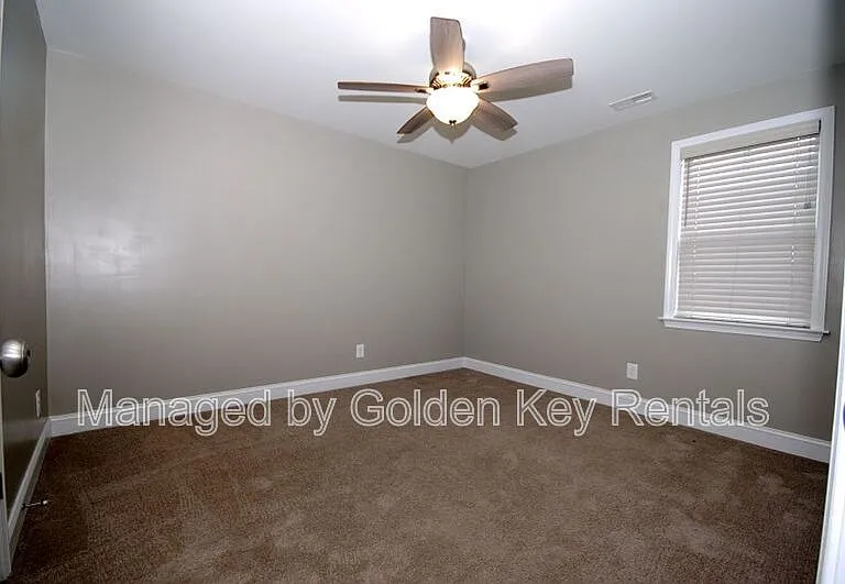 403 Willow Pond Dr — Photo 14