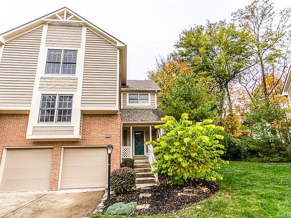 2nd image of 3428 Darbyshire Dr