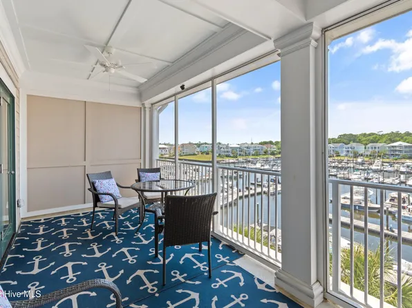 2571 Saint James Drive SE #305, Southport, NC 28461