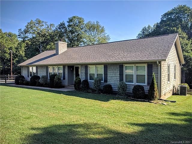 1st image of 611 Buckhorn Ct