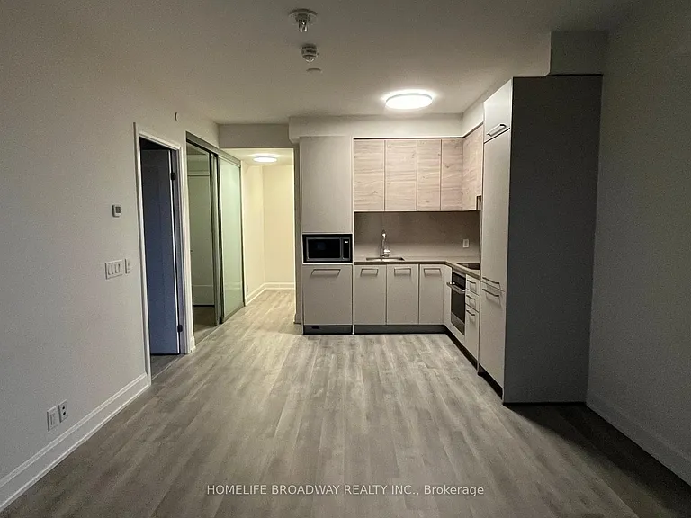 12 Gandhi Ln #605 — Photo 3
