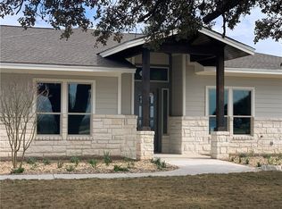 102 Rangeway Cir, Kingsland, TX 78639