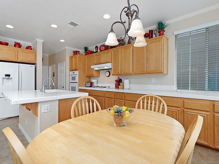 6963 Tradewinds Dr — Photo 17