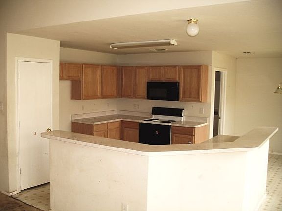 3rd image of 1026 Vaden Ave