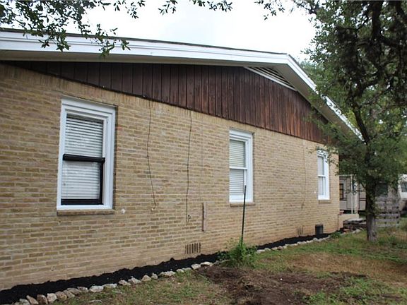 5th image of 205 Booth Dr