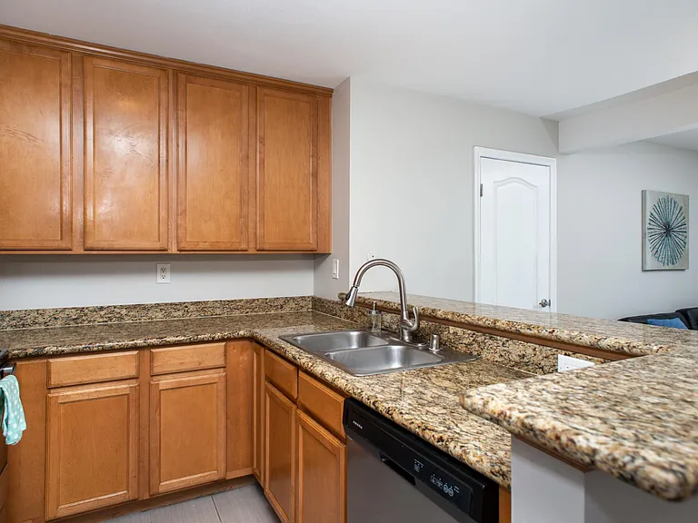 3454 Castle Glen Dr #136 — Photo 7