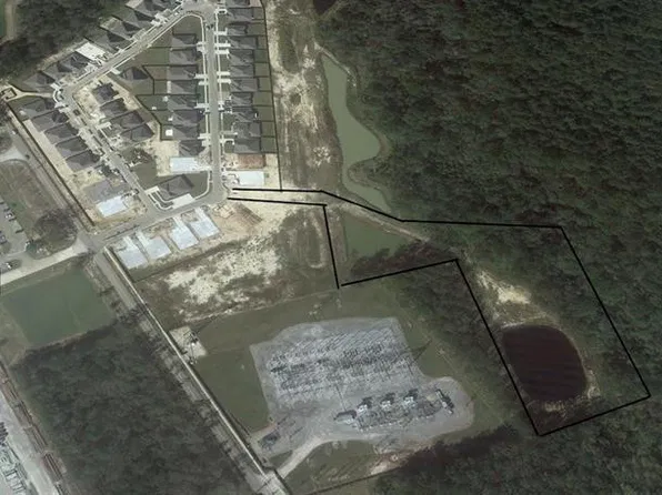 Diamond Dove Dr, Mandeville, LA 70471