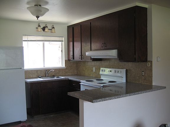 2nd image of 1538 Park Ave #1538