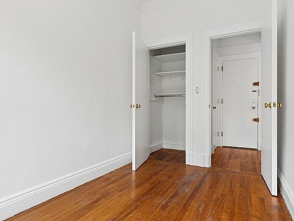 4th image of 109 E 37th St APT 5F