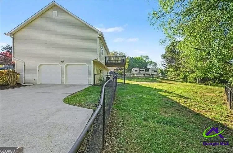 3349 Windgate Dr — Photo 2
