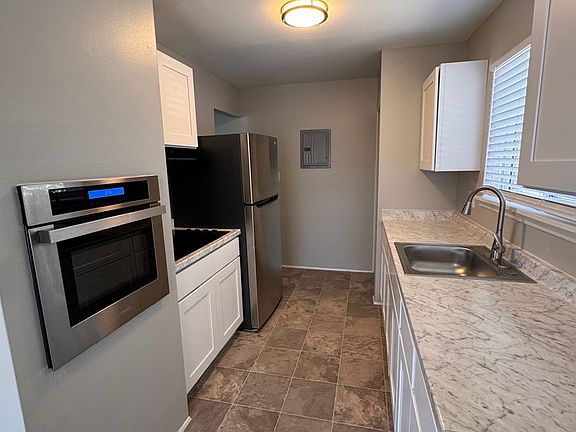 2nd image of 384-394 Vester St #201