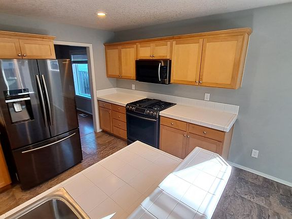 2nd image of 41843 NW Irvington Ct