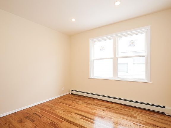 2nd image of 1619 E 32nd St